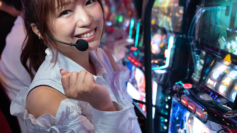 パチスロ研究会・女子部