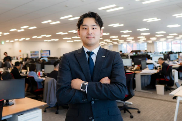 学歴も経験もなかった。それでも、結果で全部ひっくり返せた。