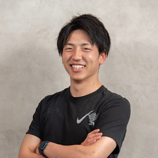 小濱 利哉