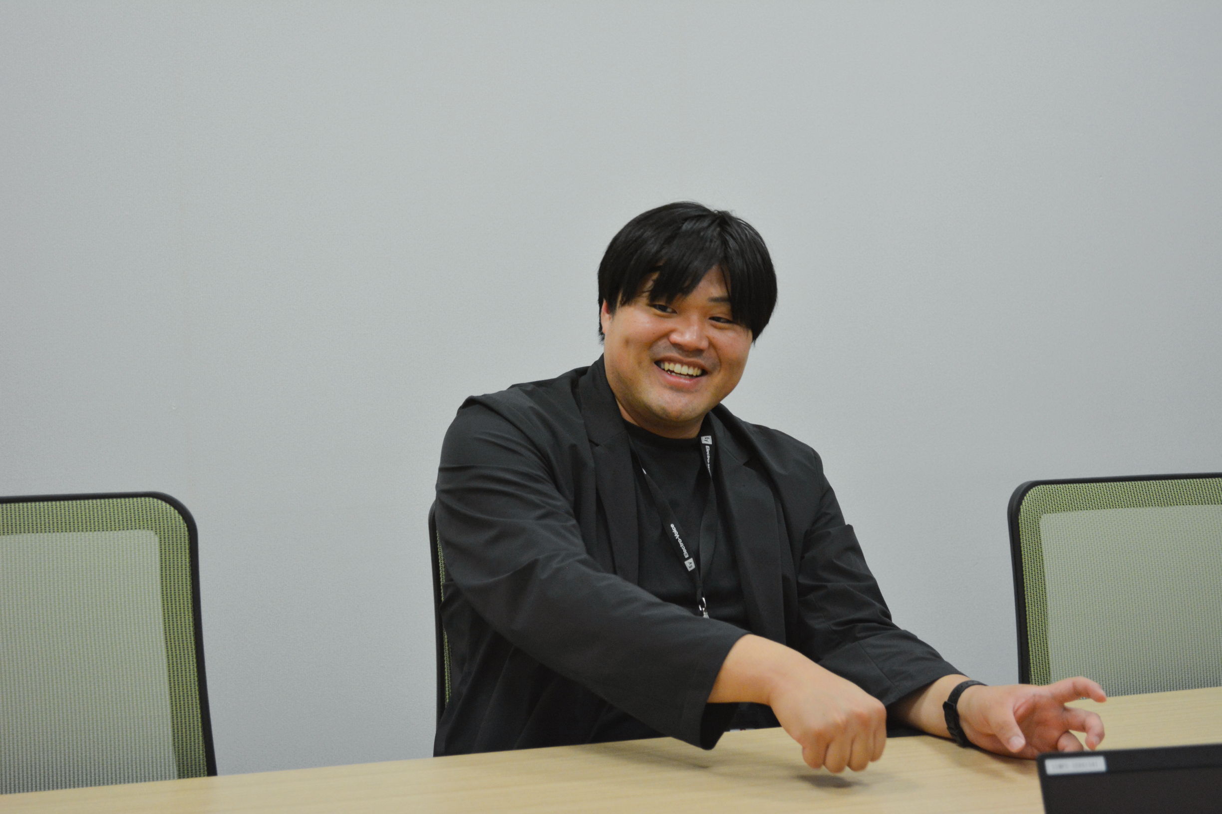 永野様がインタビューでお話をしている画像