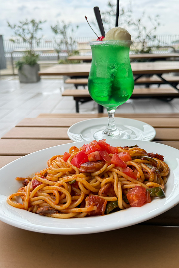 喫茶店の王道メニューが最高すぎる！ナポリタン＆クリームソーダ