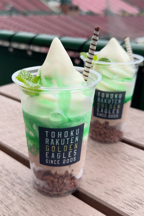 すっきり爽やか！チョコミン党必食のミニパフェ♡