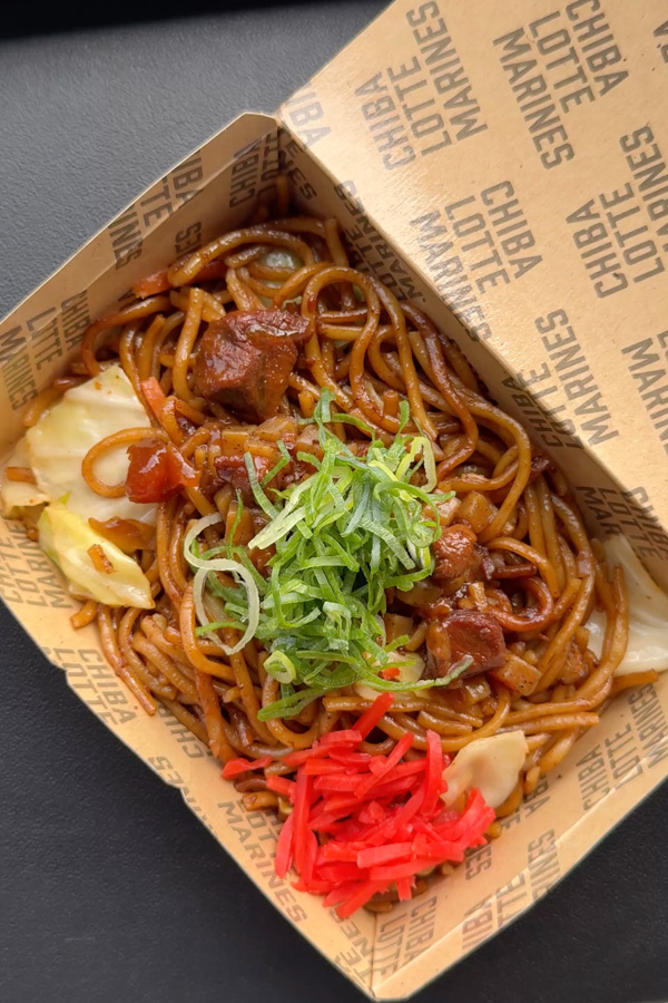 神戸名物！濃い味がたまらないぼっかけ焼きそば