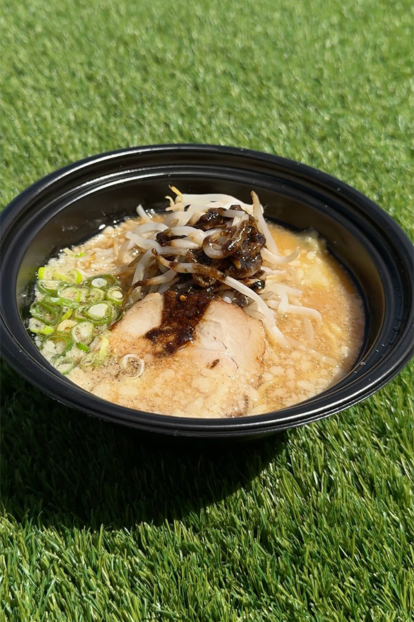 ニンニクと背脂でガツンと！野菜がっつり味噌ラーメン