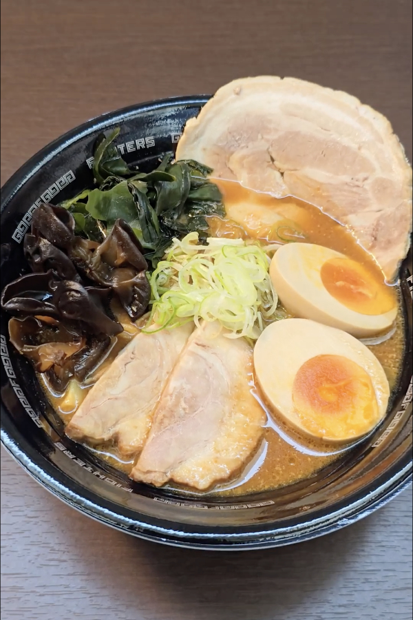 今日はがっつり気分！人気店の味噌ラーメン