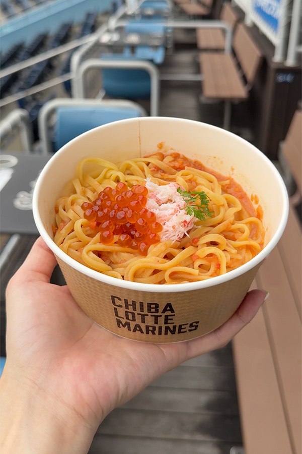 イクラとカニで贅沢に♪麺もモチモチでおいしいトマトクリームパスタ