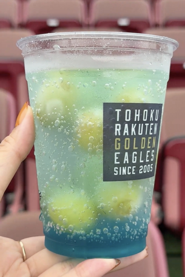 見た目も涼やか！シャインマスカット×ソーダ