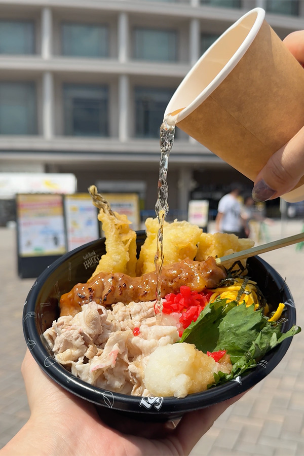 豚しゃぶ、焼き鳥、穴子の天ぷら……柑橘系タレで味わう贅沢丼