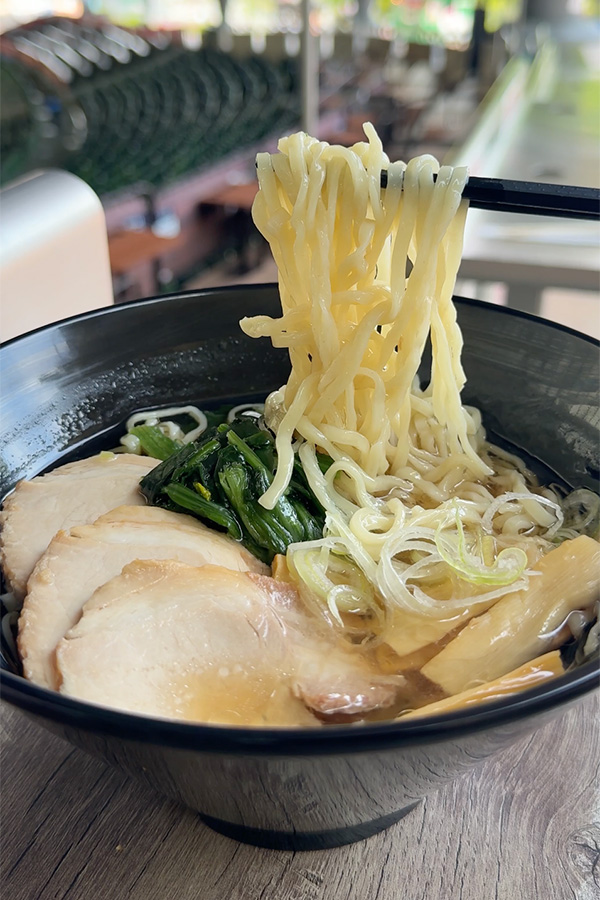 6回表からの限定販売！試合の〆にぴったりのラーメン
