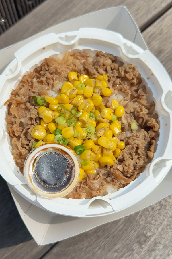 熱々の状態で食べられる！ビーフペッパーライス