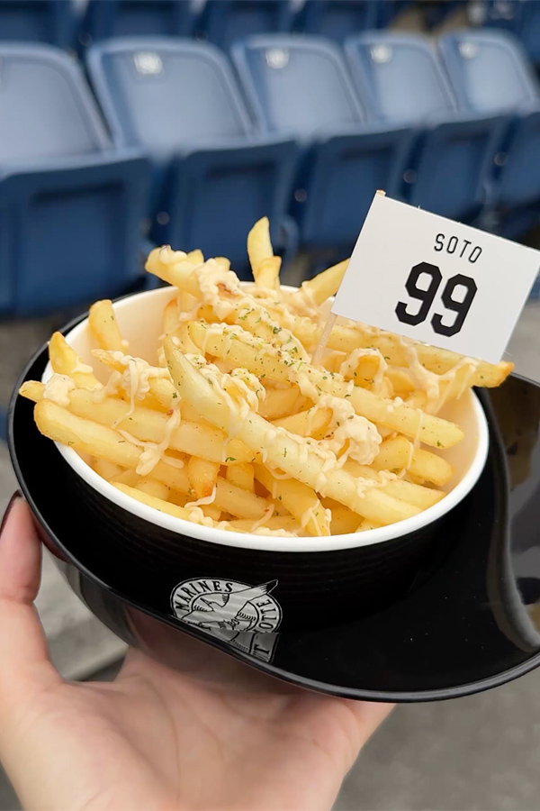 トリュフマヨネーズソースで味わうフライドポテト