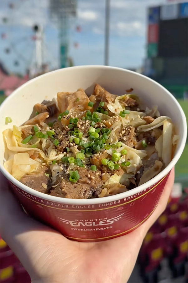 古謝樹投手の思い出の味!ご飯が進む牛すじ塩キャベツ丼