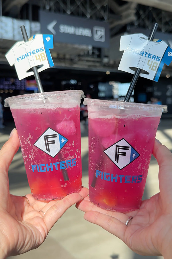 ドラゴンフルーツが鮮やか✨️トロピカルドリンクで気分UP↑