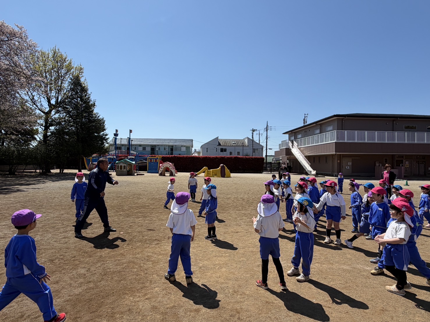 みもみ幼稚園制服、その他※女の子用(千葉県習志野市) 入園案内 - 手続き費・保育料のご案内｜習志野市の幼稚園｜みもみ幼稚園
