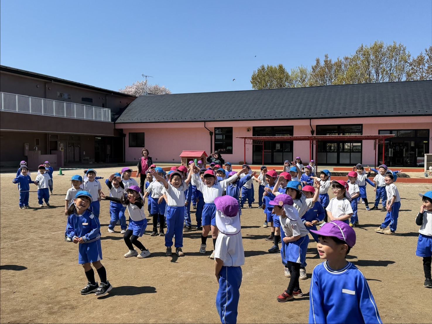 みもみ幼稚園制服、その他※女の子用(千葉県習志野市) 入園案内 - 手続き費・保育料のご案内｜習志野市の幼稚園｜みもみ幼稚園
