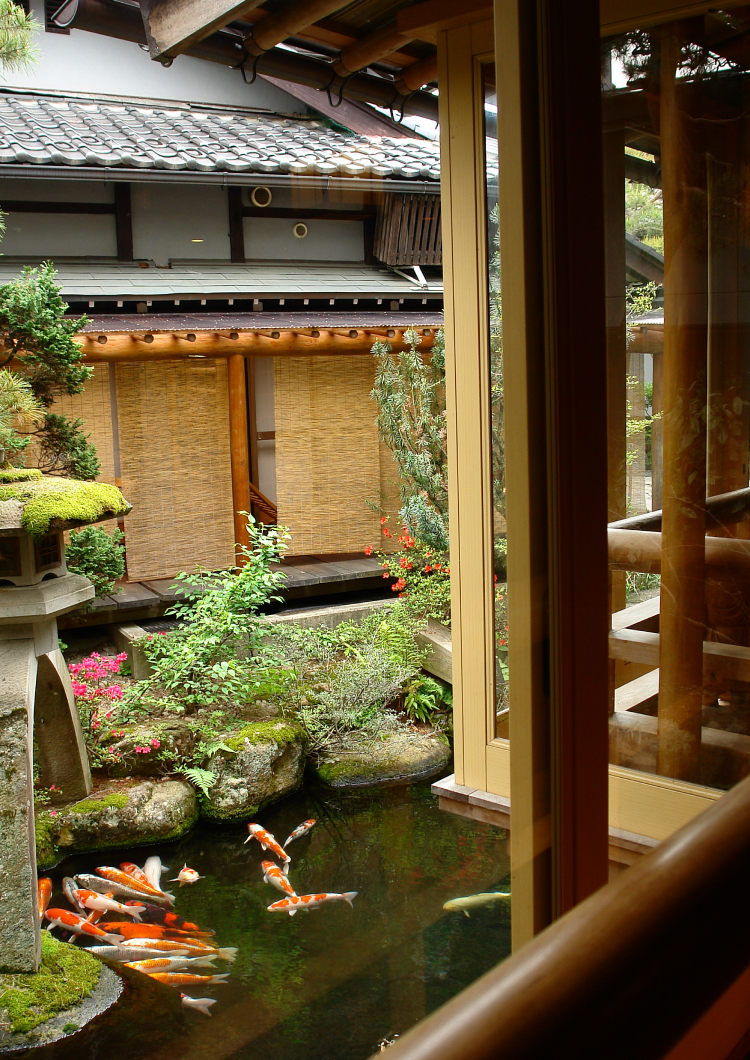 [Short Stay]  Experience True Relaxation at a Luxury Ryokan and Reconnect with Nature at a Mountain Temple in Takayama