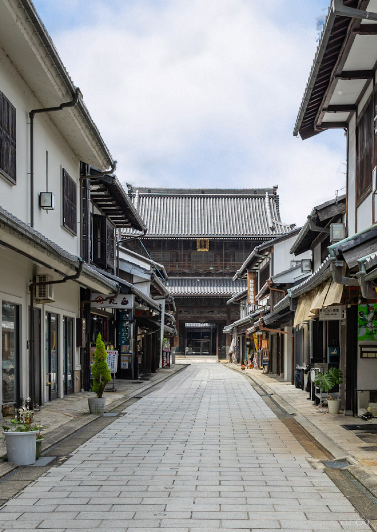 [1 Night] Explore the Historic Castle Town of Nagahama and Enjoy a Guided Walking Tour