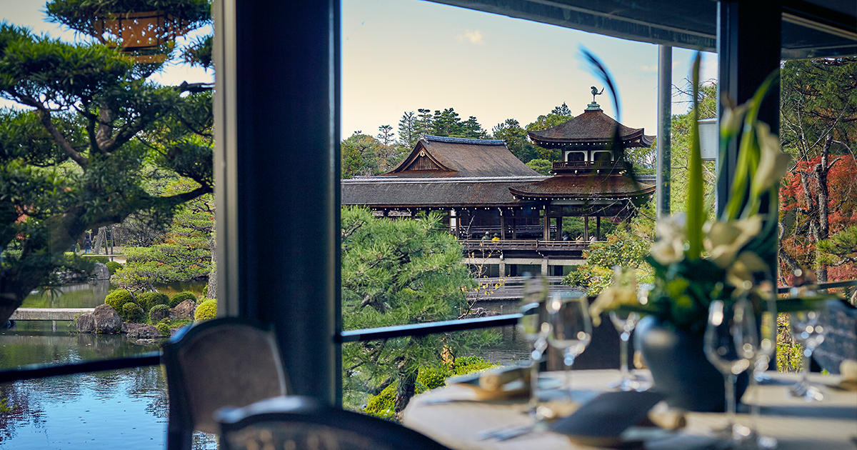 京都「平安神宮」神職と巡る特別拝観ツアー −正式参拝と貴賓館「尚美館」見学＆ランチコース付き−