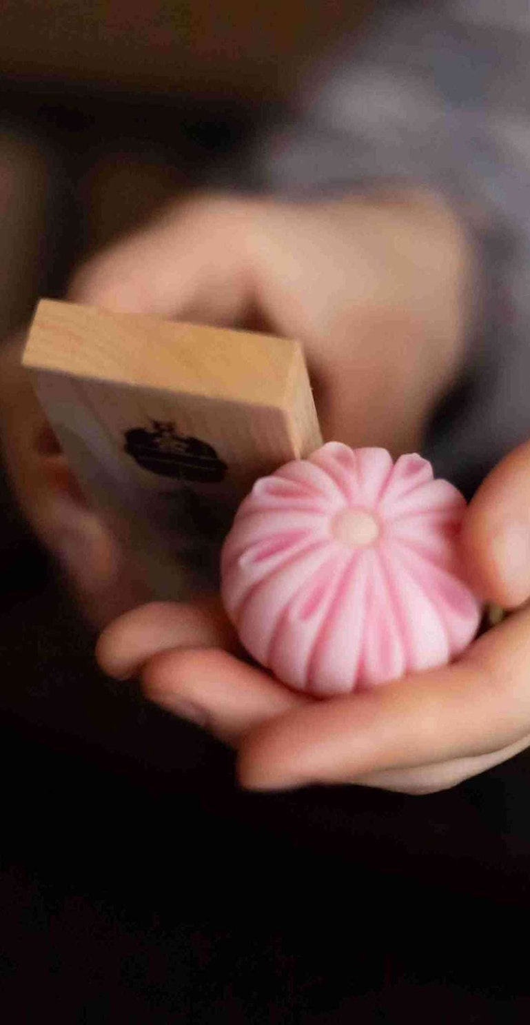 学びと癒しの和菓子体験
