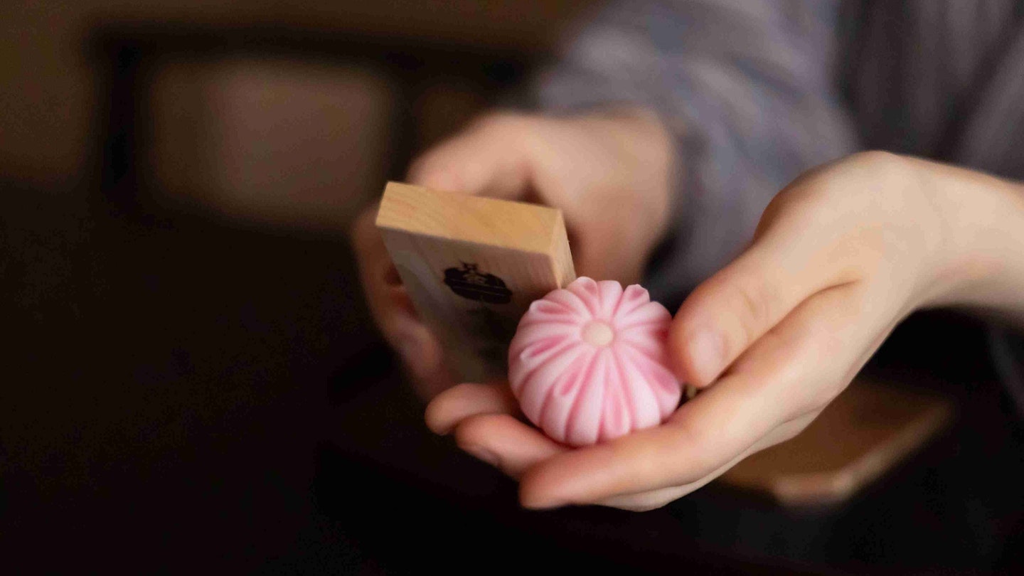 学びと癒しの和菓子体験