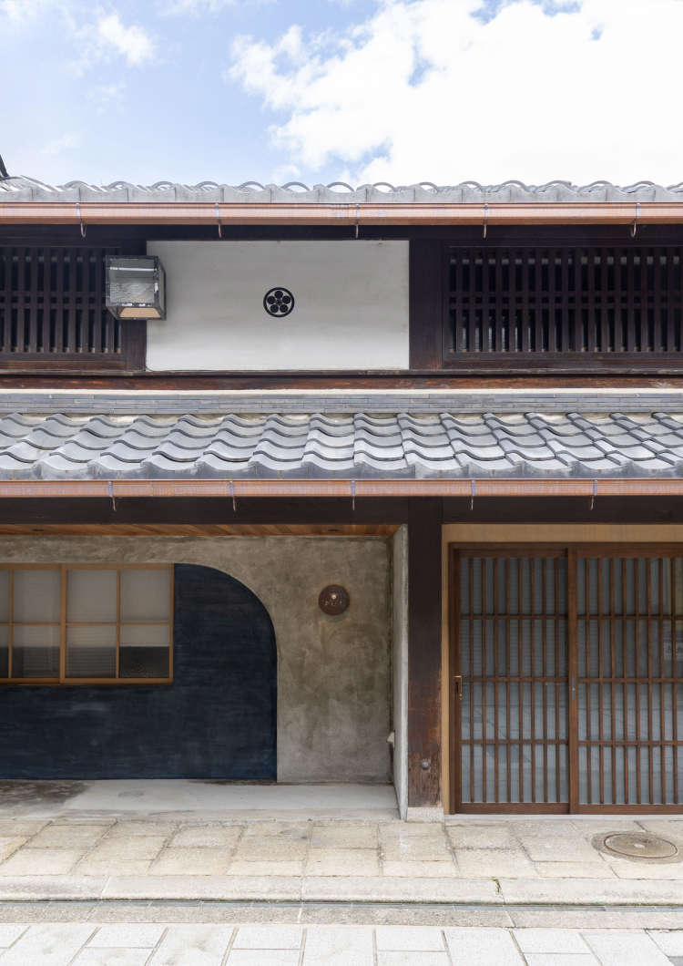 [1 Night] Experience Traditional Fermentation in a Lake Biwa Castle Town, and Stay in a Quaint Machiya Townhouse