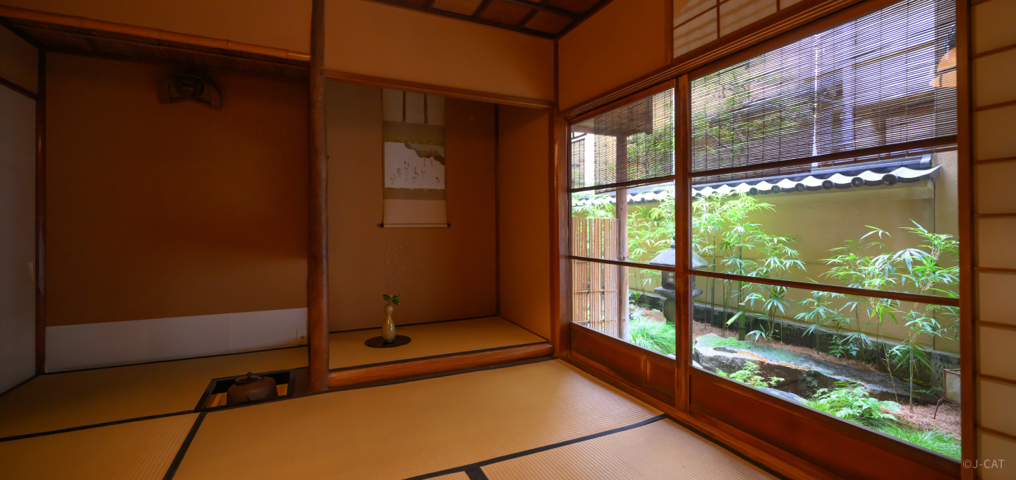 [1 Night]  Learn the Kintsugi Repair Technique at a Local Urushi Shop in Kyoto and Experience True Hospitality at Sumiya Ryokan 