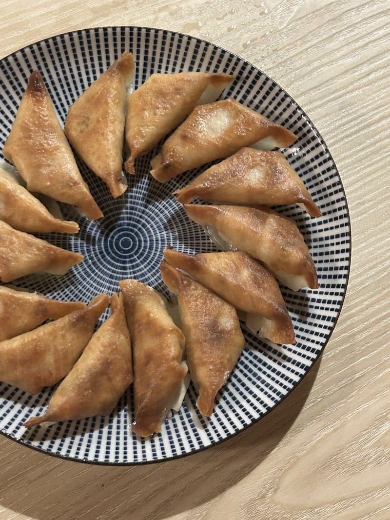 牛タンとクリスピー餃子 ひまわり