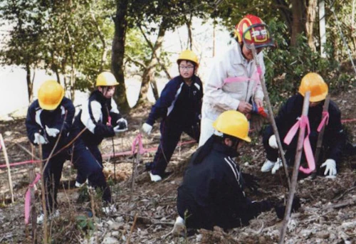 現場セミナー：ミツマタ植樹会の活動写真