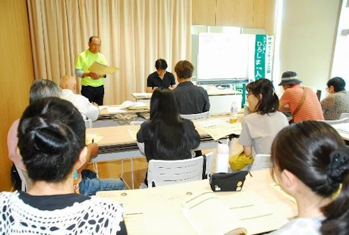 通常総会の審議の様子