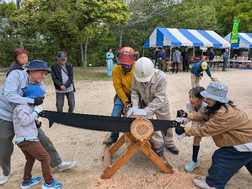 家族で挑戦 両引きノコ