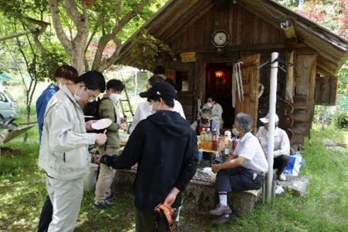 現場セミナー　市史跡田屋城跡の森林整備の活動写真