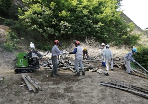 第271回現場セミナー　中小田古墳群の竹林等伐採業務（竹チップ処理）初回の活動報告の活動写真