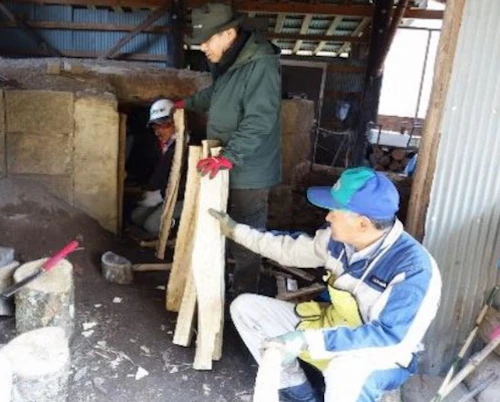 番外編現場セミナー：炭焼き体験講座の活動写真