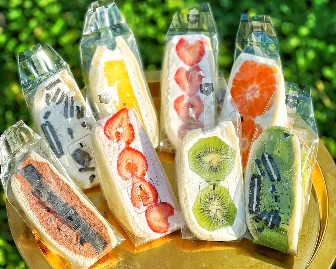 FRUIT SAND THREE」の低糖質フルーツサンドをお取り寄せ！実食レビュー