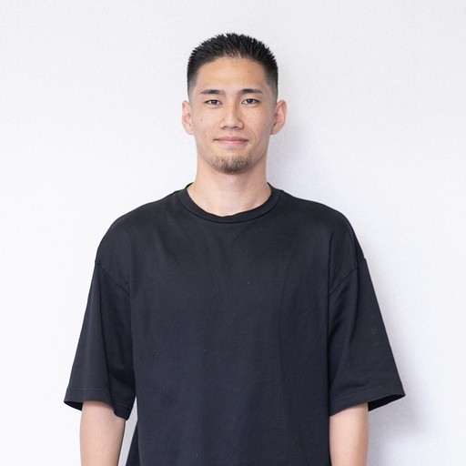 真栄田舜 (Shun Maeda)