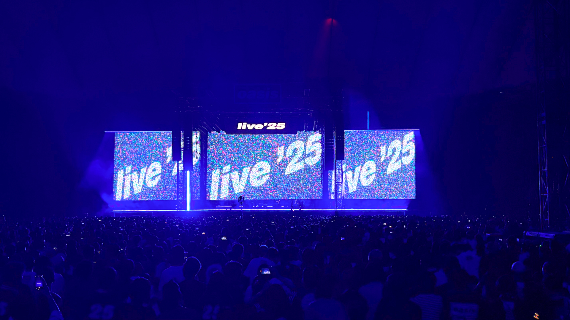 OASIS LIVE '25 東京ドーム ライブレポート｜再結成、その夜に立ち会っ