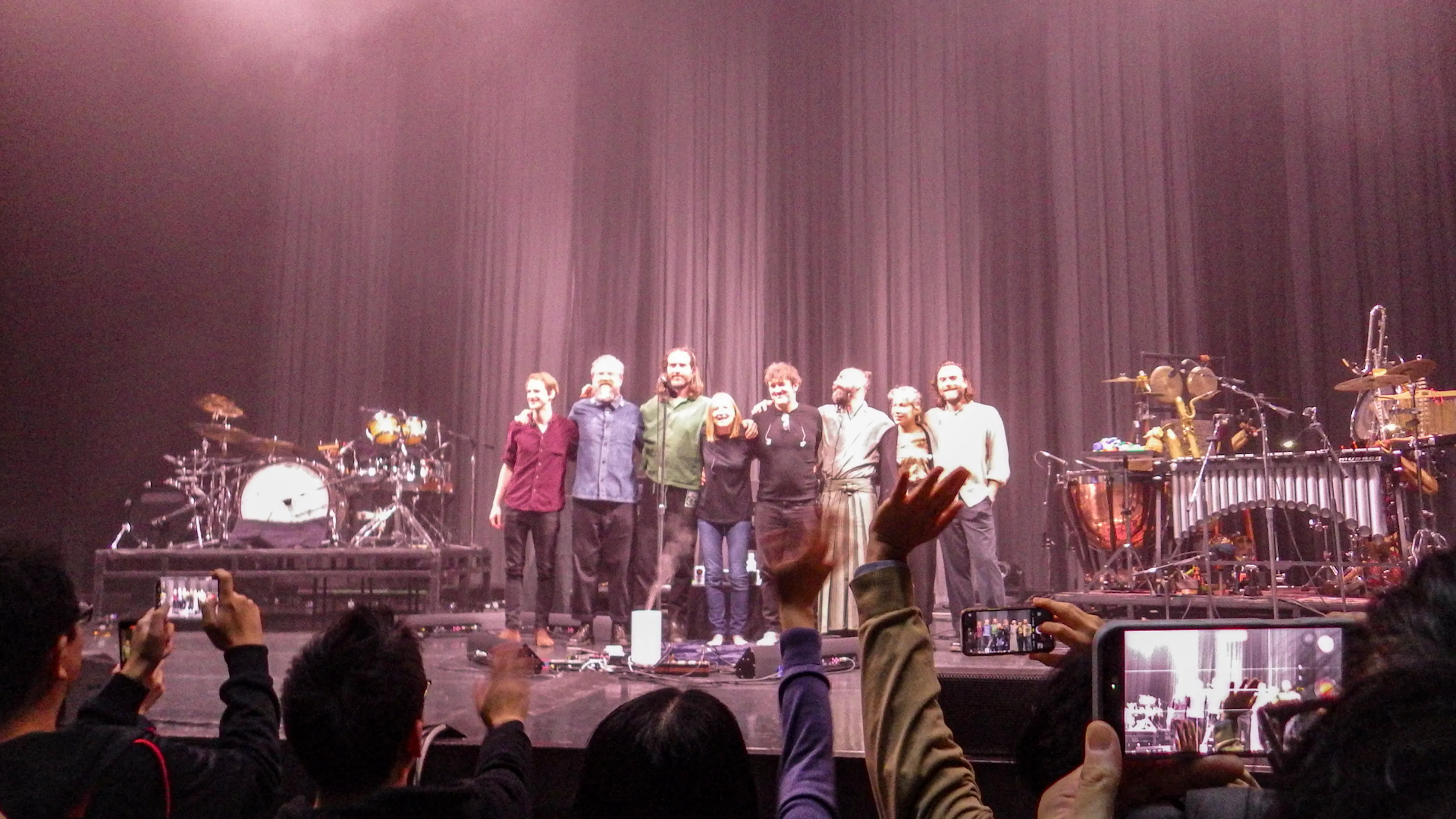 Beth Gibbons JAPAN TOUR 2025ライブレポート｜3列目で浴びた、ベスの声と生音