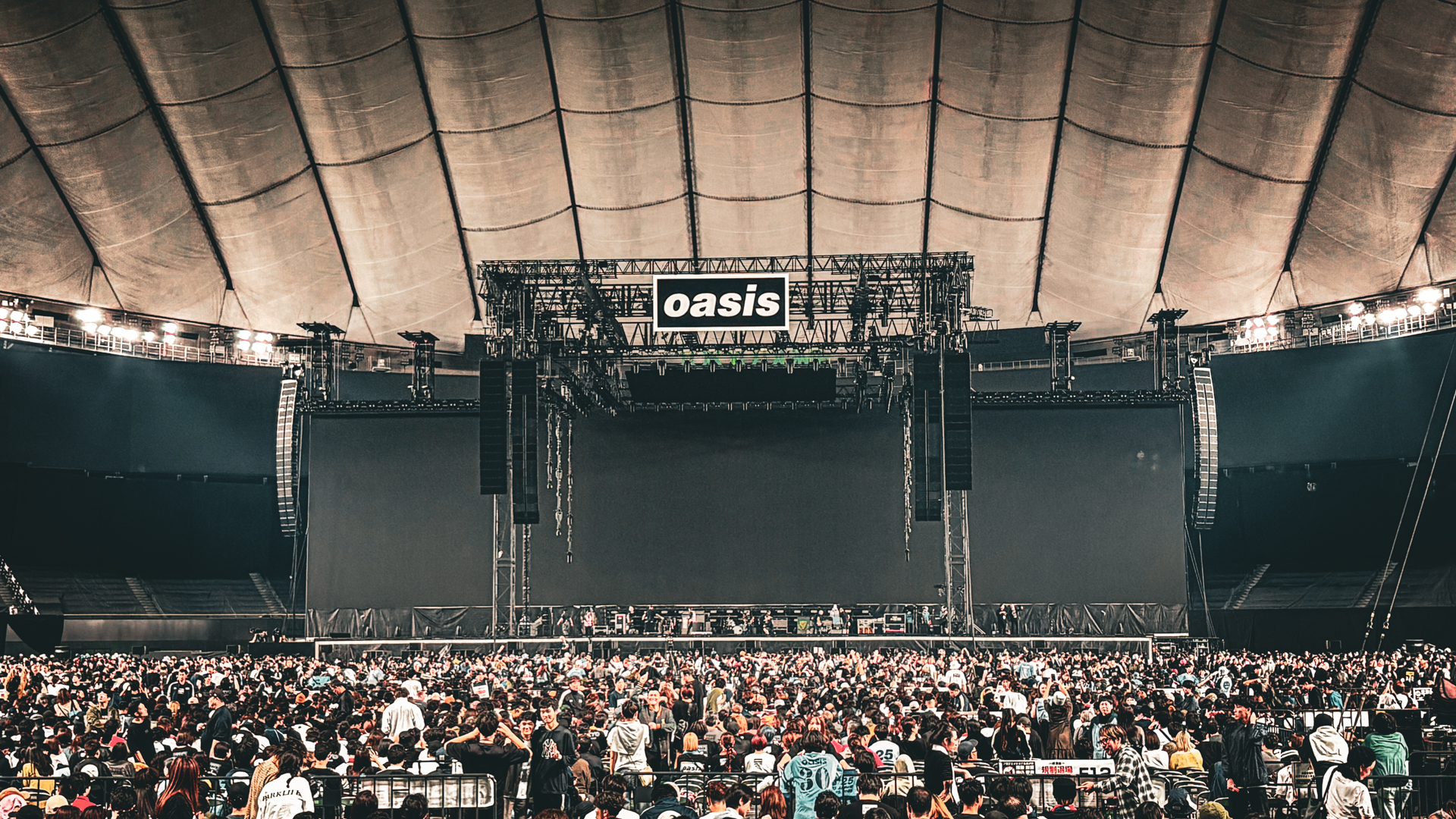 OASIS LIVE '25 東京ドーム ライブレポート｜再結成、その夜に立ち会っ