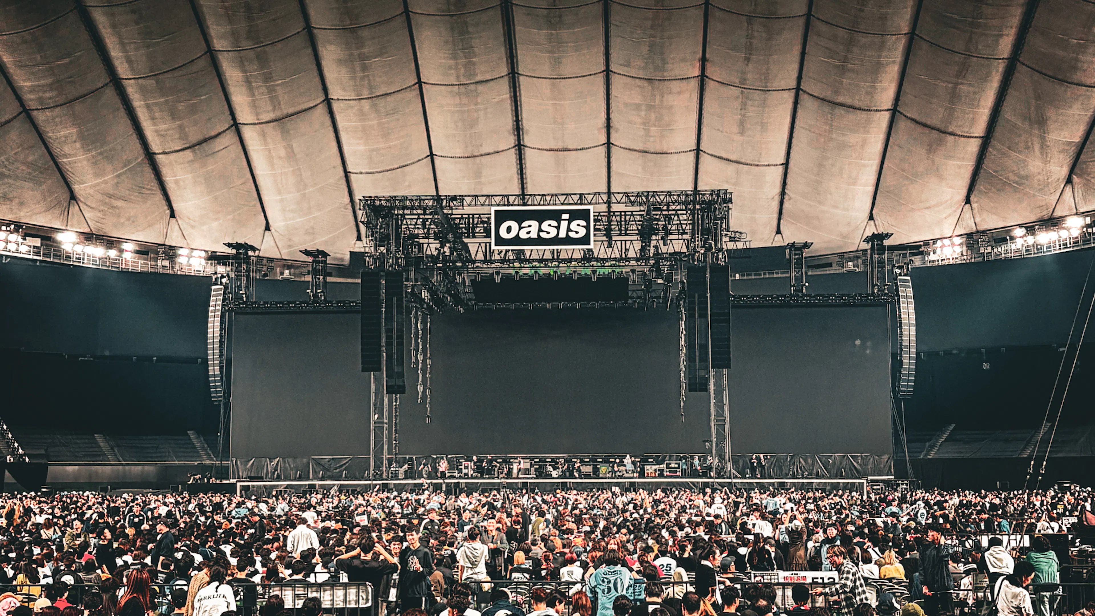 OASIS LIVE '25 東京ドーム ライブレポート｜再結成、その夜に立ち会った