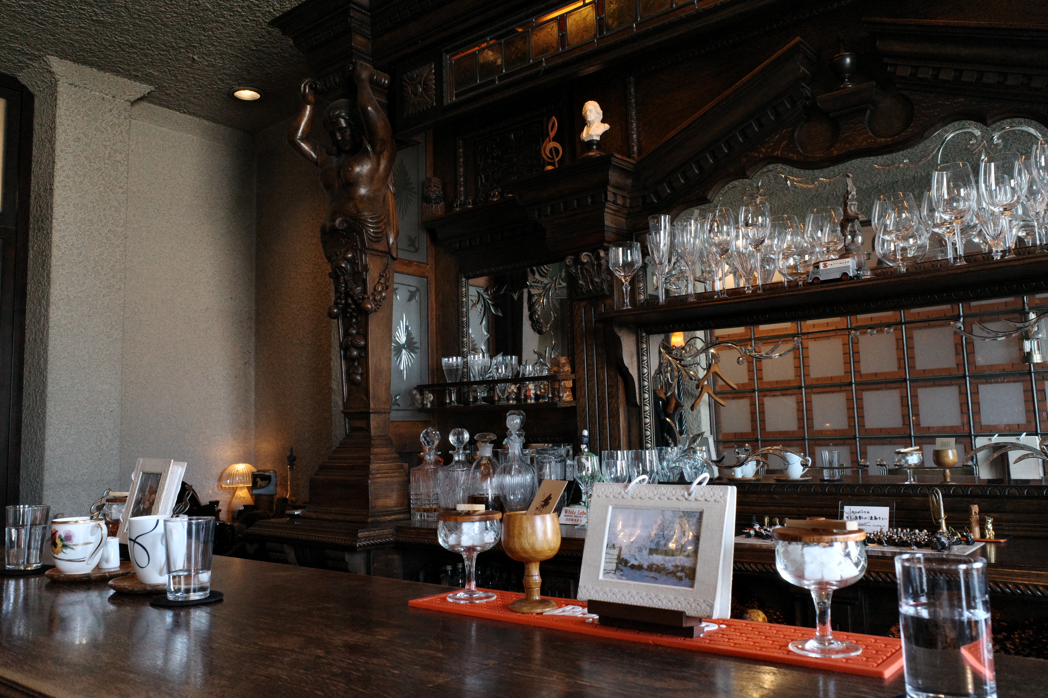 名曲喫茶でクラシック音楽に浸る