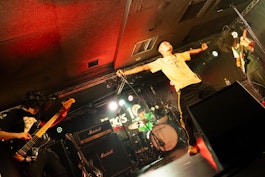 『Eggsレコメンライブ + 10th Anniversary tour』初日を飾った札幌PLANT公演をレポート 