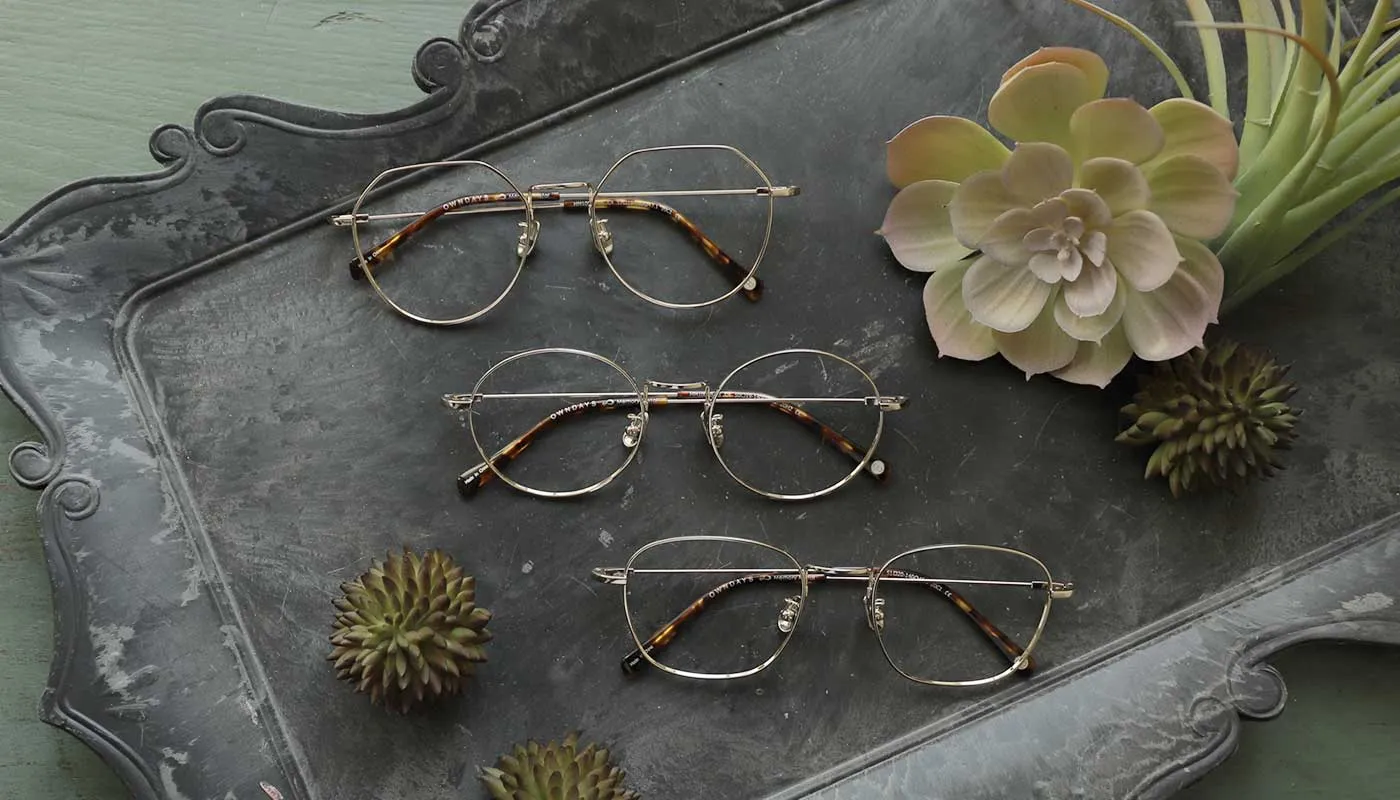 メガネをおしゃれに収納したい！アイデアと工夫で便利さと両立したメガネの収納方法！