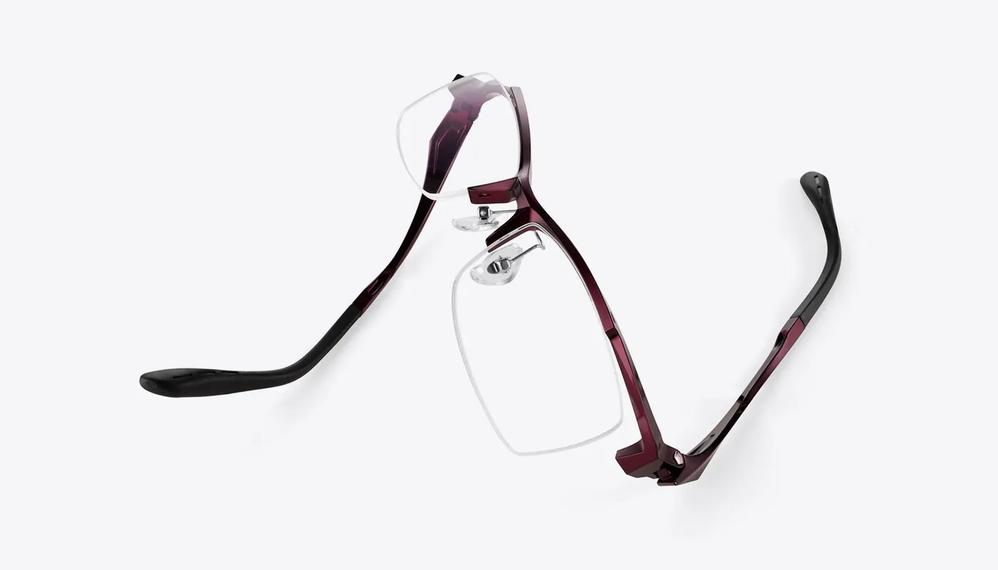 メガネが曲がった！壊れたメガネは自分で修理できる？緊急時の対応も紹介