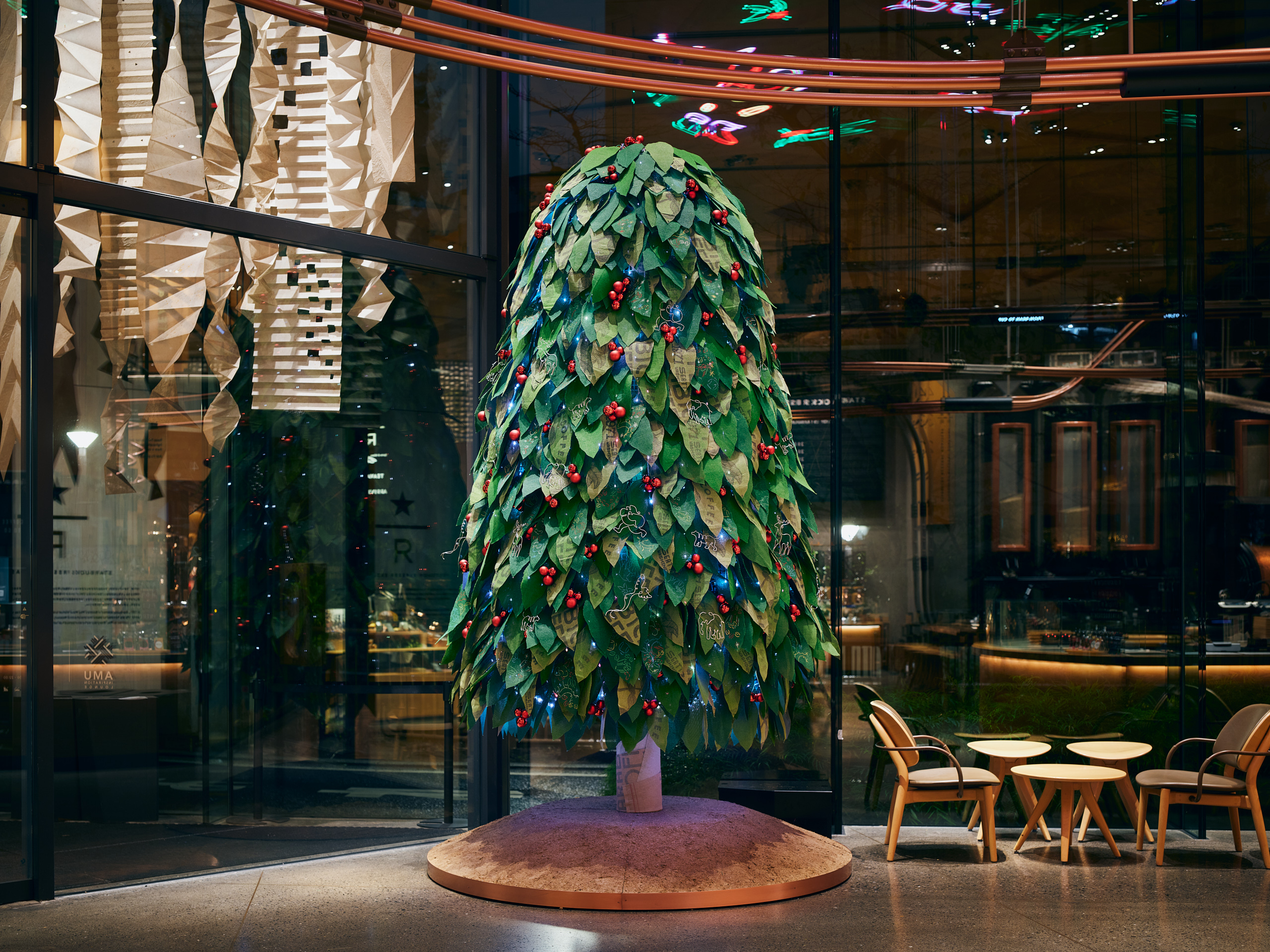 STARBUCKS RESERVE® ROASTERY TOKYO Holiday Installation 2024