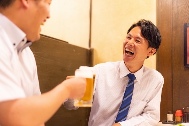 【飲み会×脳科学】アルコールは体に良い？飲み会でのコミュニケーションが私たちの脳に与える影響