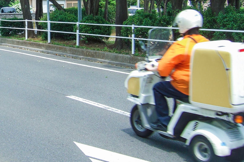 フードデリバリー配達中の様子