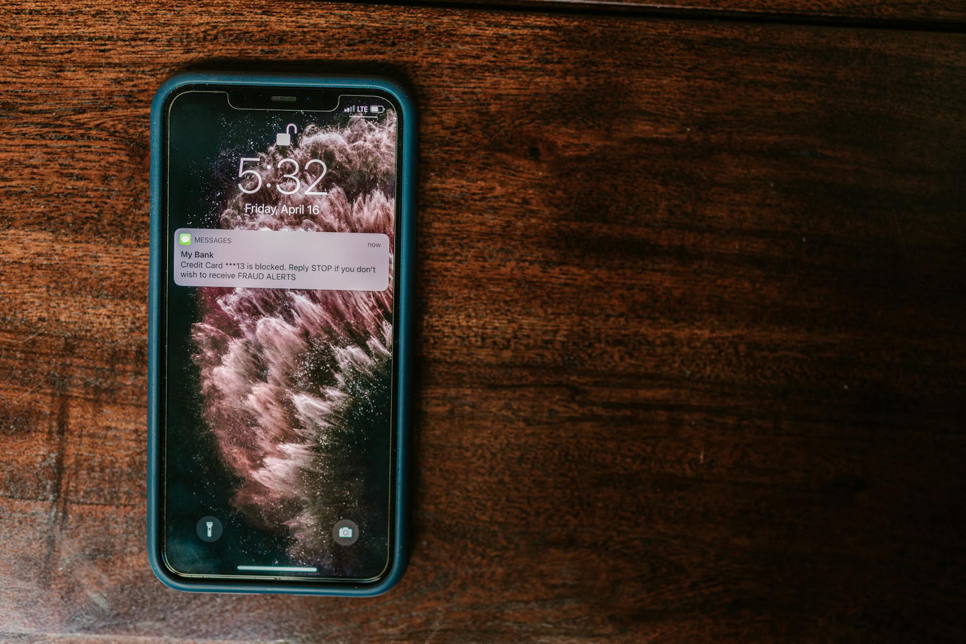 free trial subscription smartphone