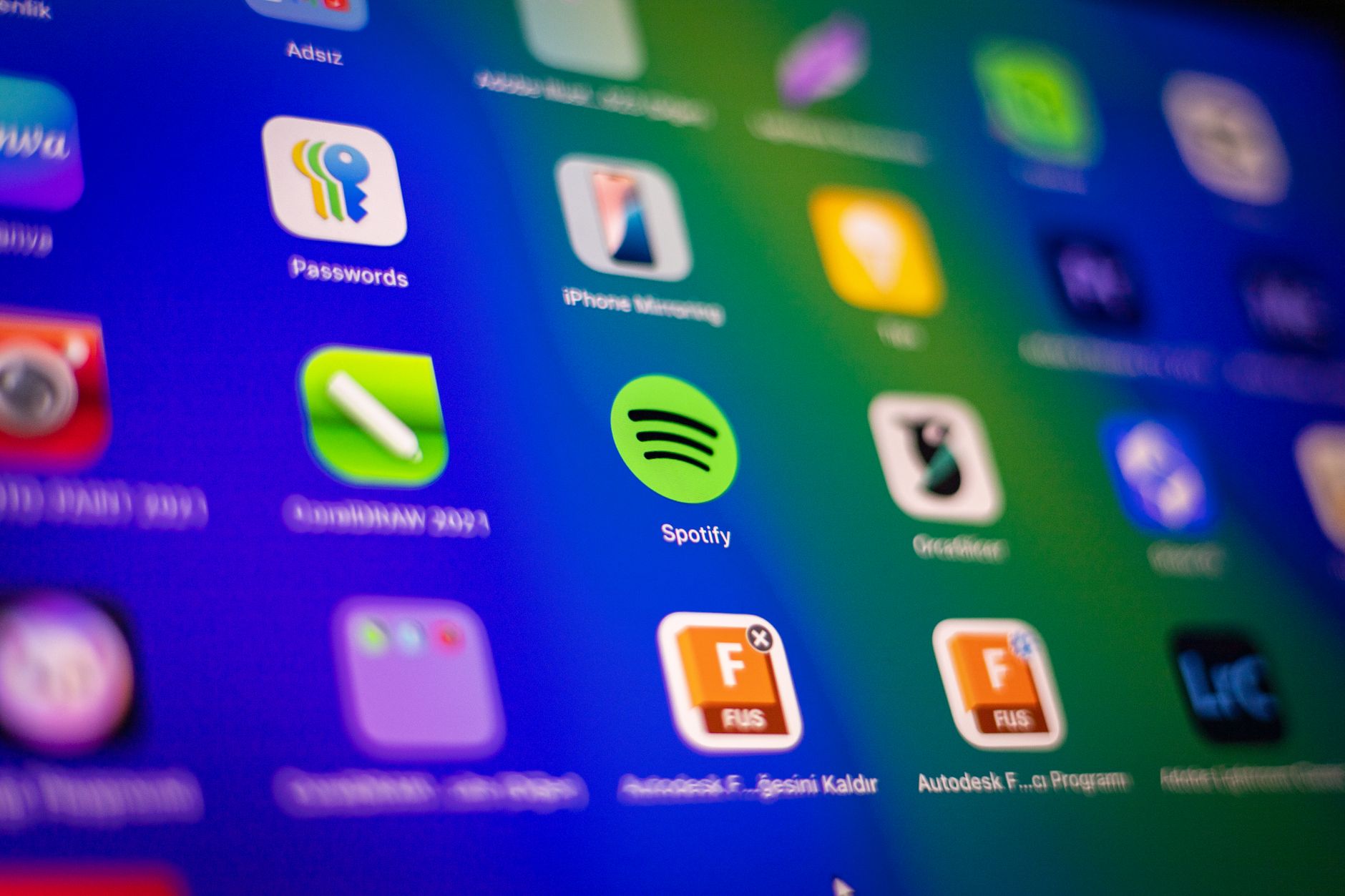 streaming services apps smartphone