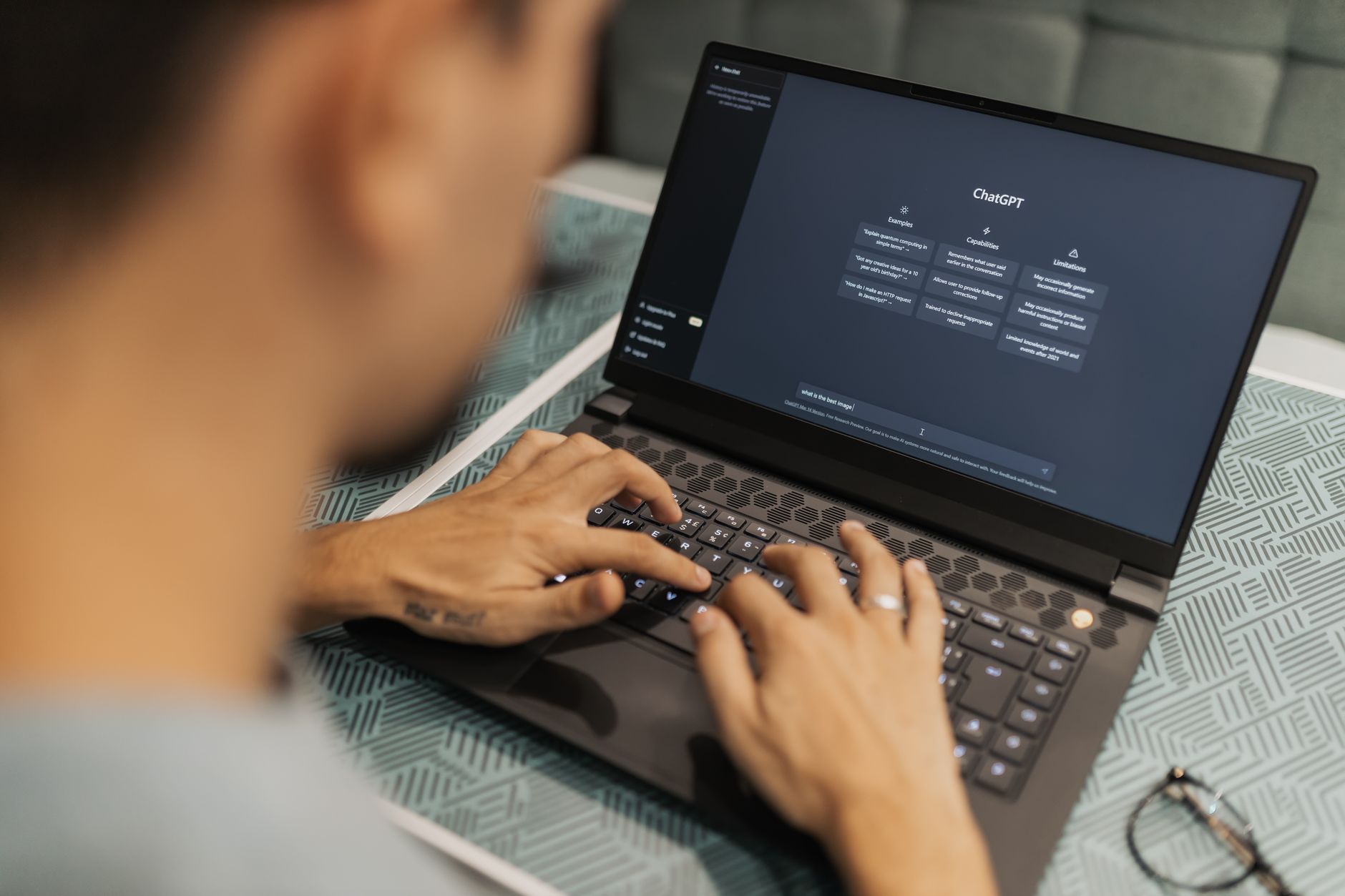 person using windows laptop