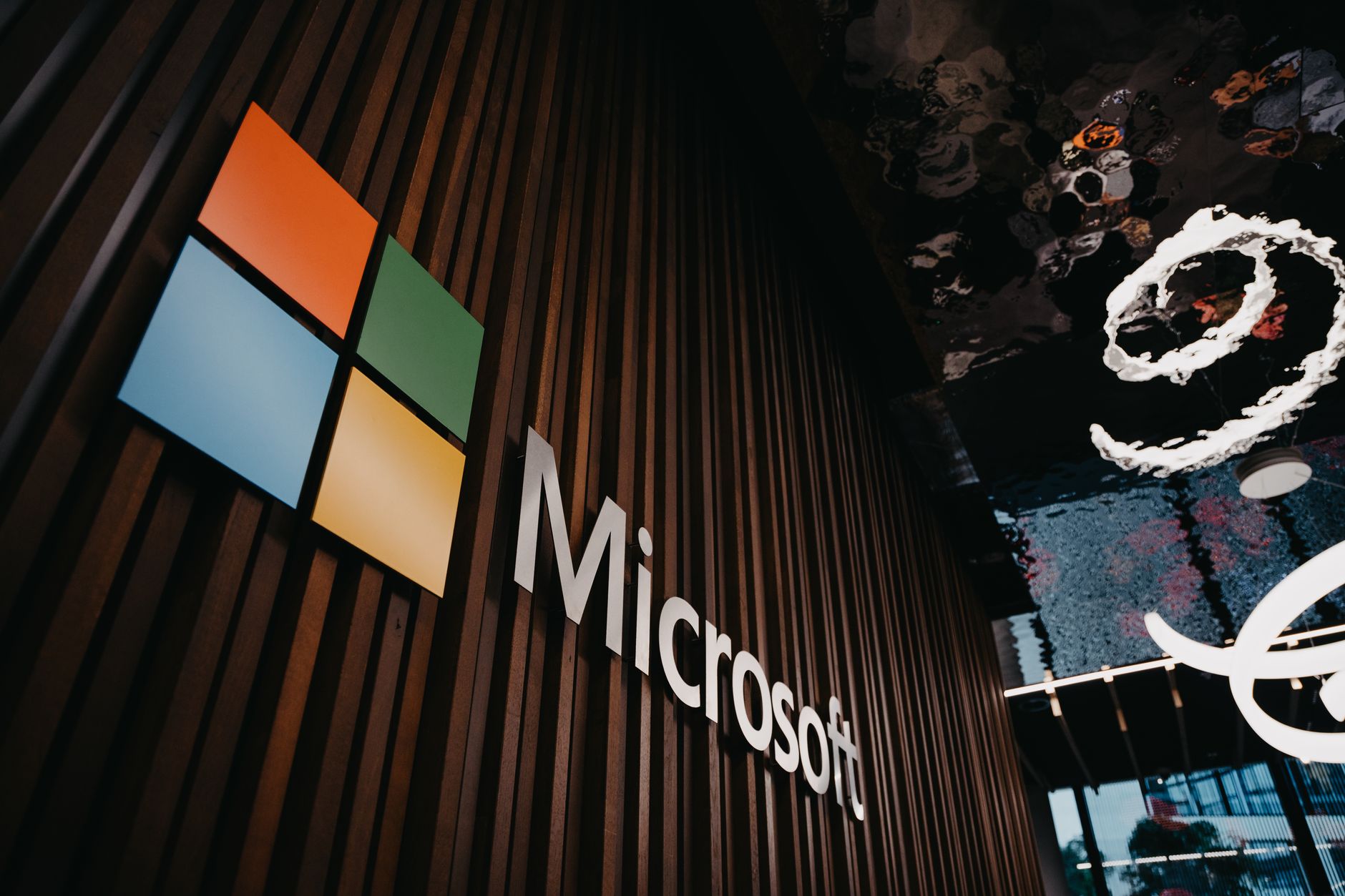 Microsoft 365の料金プランを徹底比較!個人・家族・ビジネス【2026年】